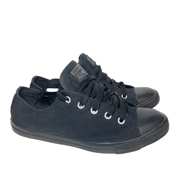 Converse Chuck Taylor Low All Star Black On Black Size 7 Women's - Picture 2 of 8